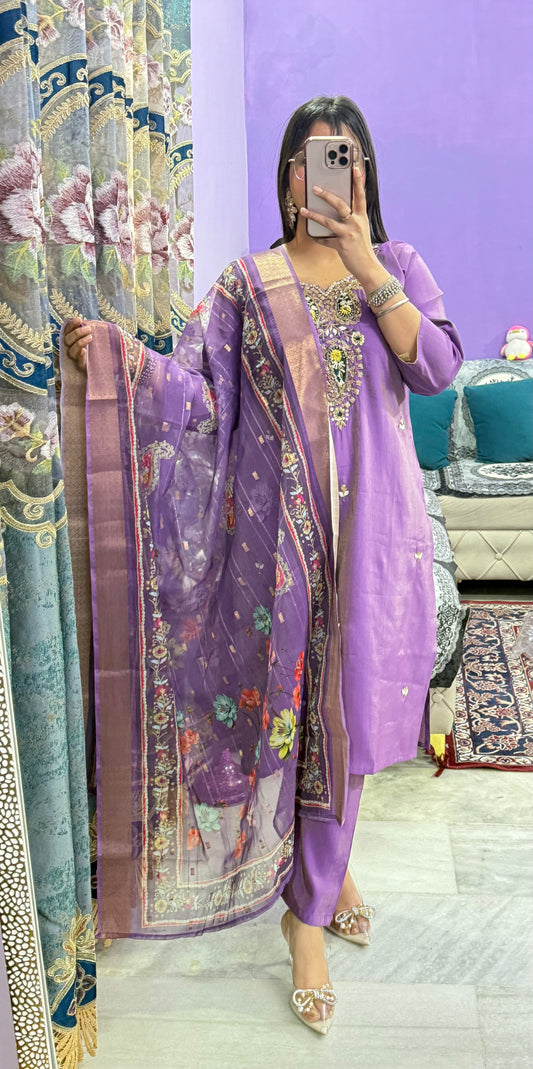 Beautifull Handwork Suit