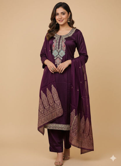 Beautiful vichitra suit 😍