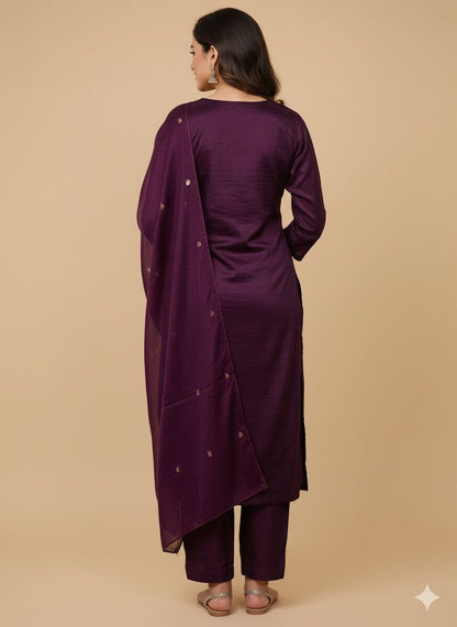 Beautiful vichitra suit 😍