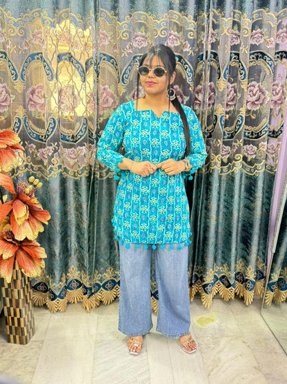 URVASHI BANDHANI SHORT KURTI