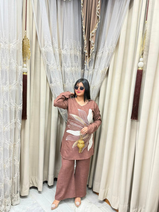 MUNMUN Premium Cotton Linen Co-Ord Set with Artistic Leaf Patch Work
