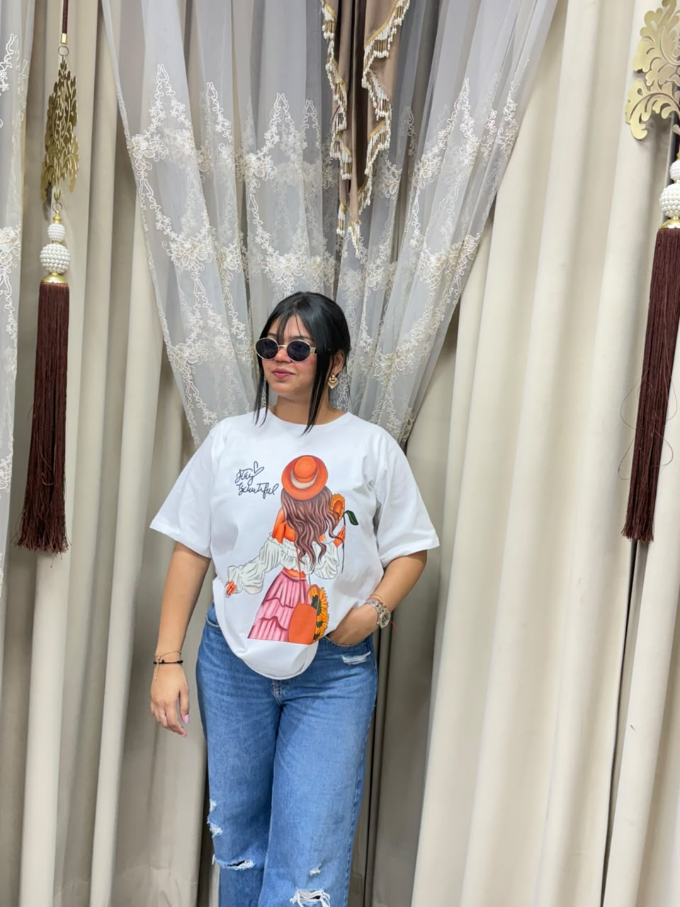 Premium Women's White Oversized T-Shirt | Chic "Stay Beautiful" Girl Graphic Print Tee - Pure Cotton Hosiery