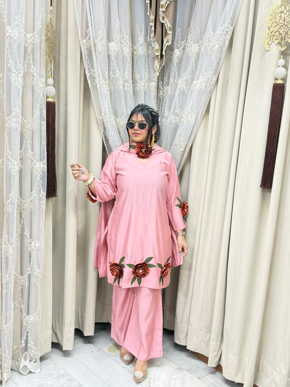 Designer flower viral suit😍 Cotton silk premium fabric