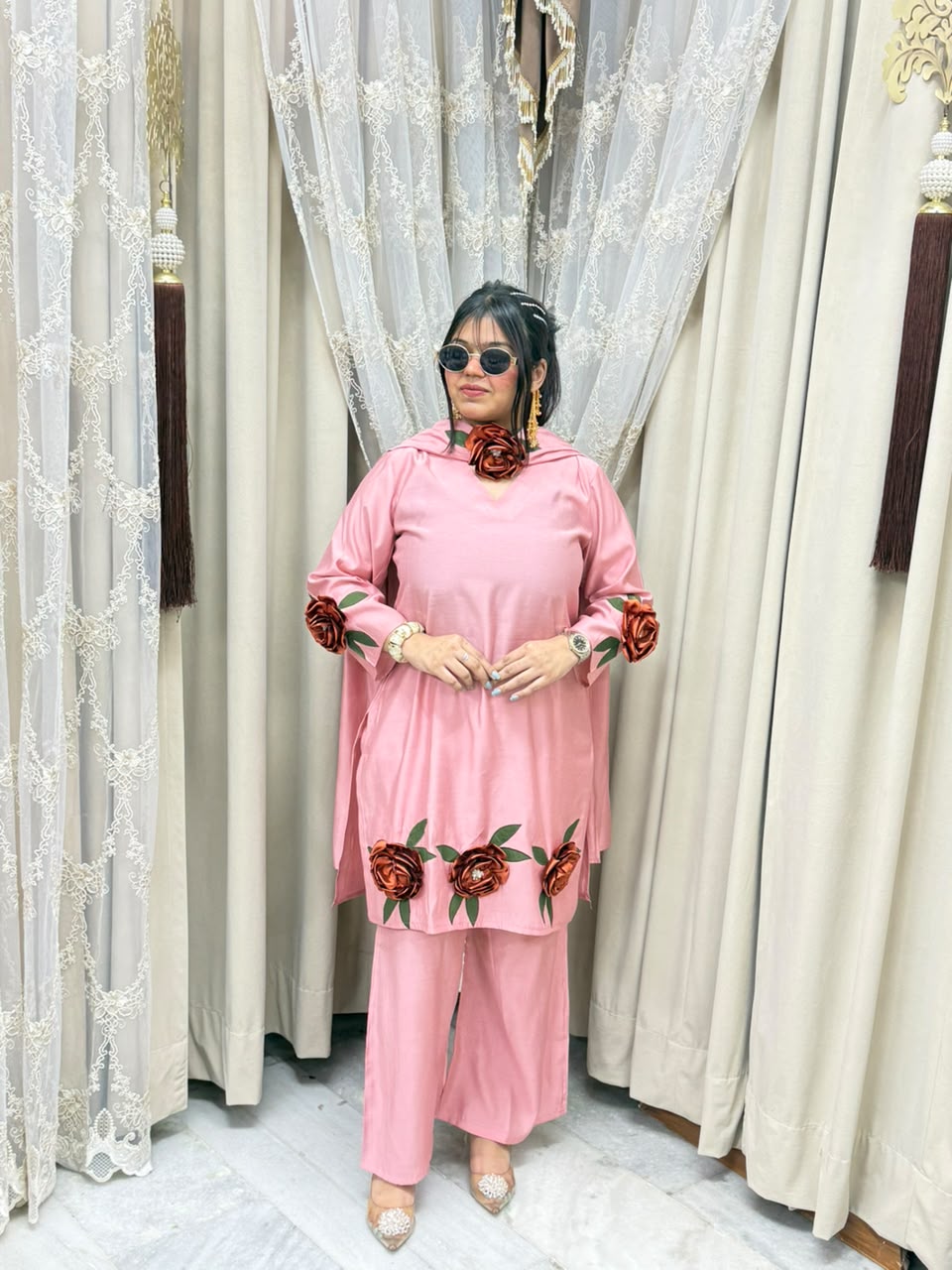 Designer flower viral suit😍 Cotton silk premium fabric