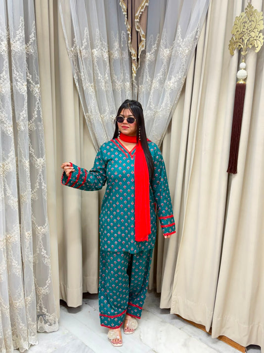 Pinterest Trending Green Printed Cotton Farshi Suit Set with Lace Details