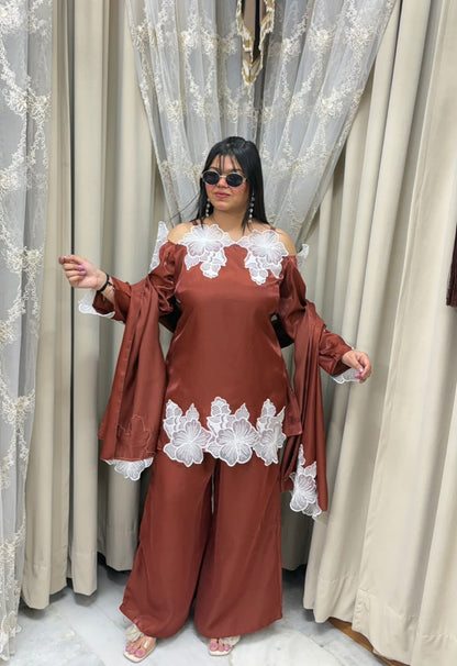 Designer LILI SUIT