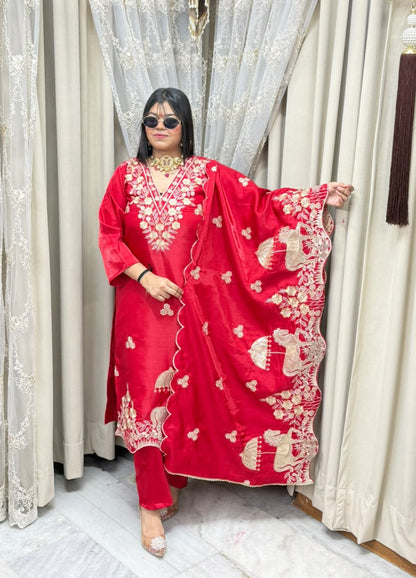 Designer Heavy Nazaqat Embroidered Glass Shimmer 3-Piece Suit Set with Scalloped Dupatta
