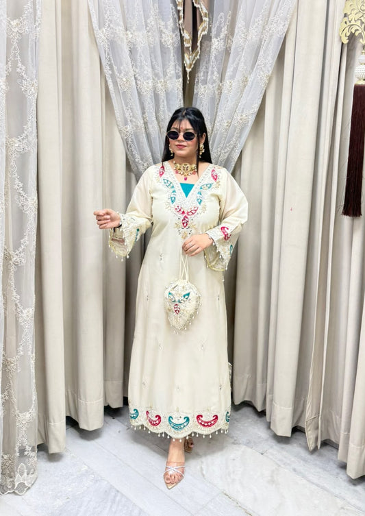 Designer Kashmiri-Style Embroidered Pheran Kurta with Matching Handcrafted Potli Bag
