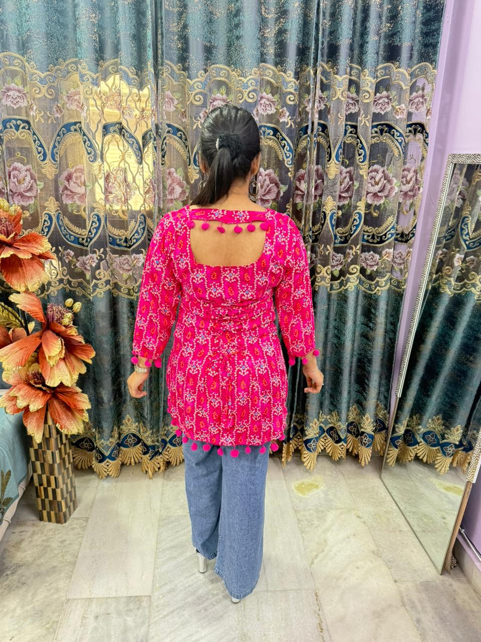 URVASHI BANDHANI SHORT KURTI